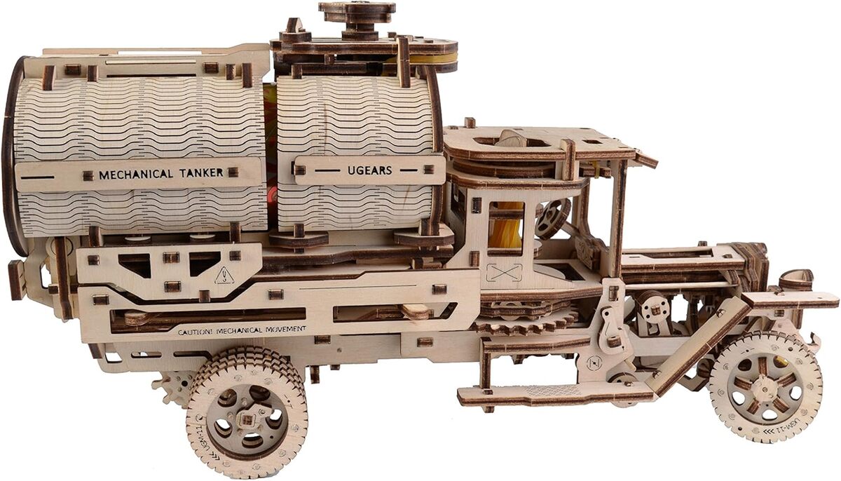 Test du camion-citerne UGEARS : le puzzle 3D en bois à assembler