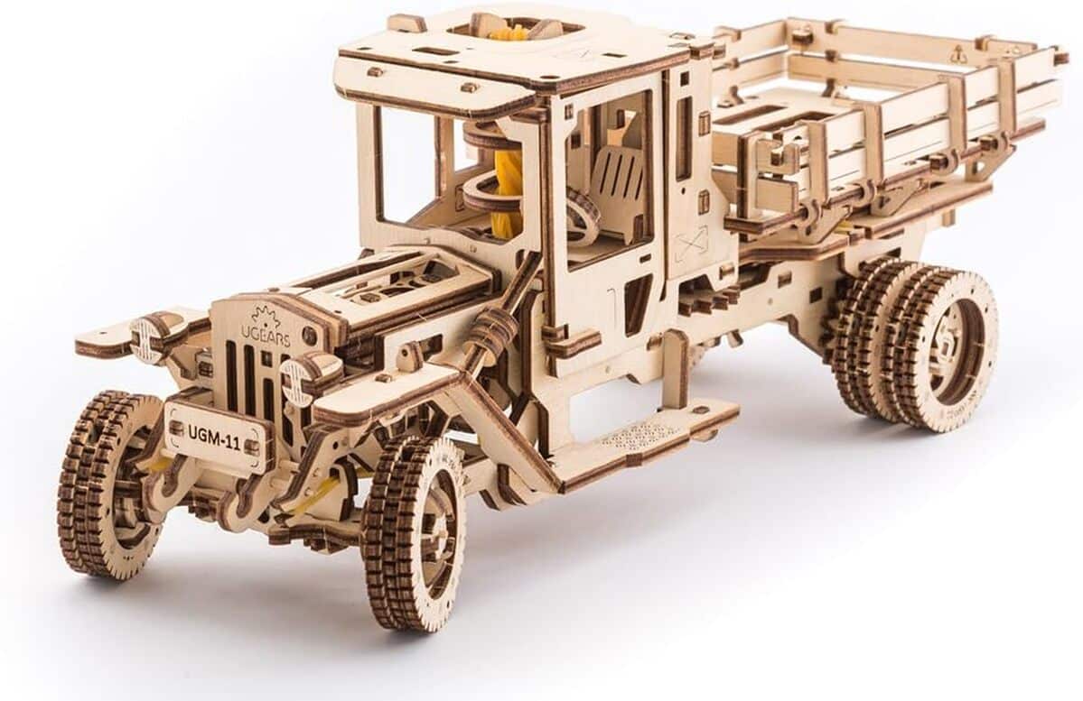 Test : le camion UGM-11 de UGEARS, un modèle unique