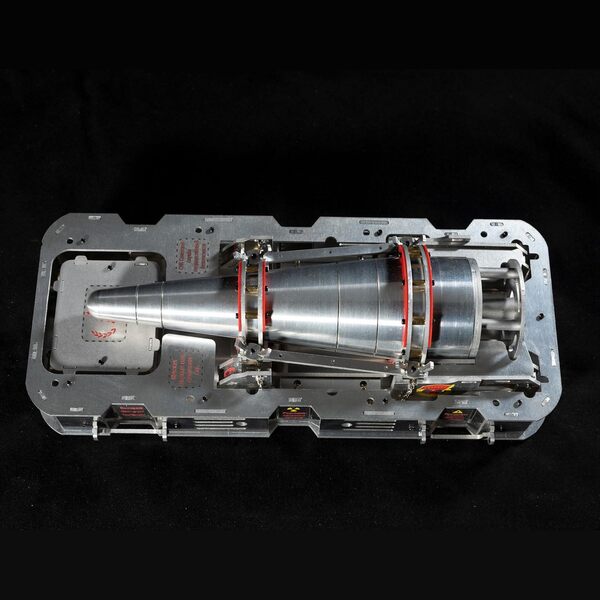 Kit d'assemblage d'ogives nucléaires soviétiques modernes en métal à l'échelle 1/6 – Puzzles 3D en métal pour adultes et modèles en métal pour adultes – Une excellente collection pour les militaires