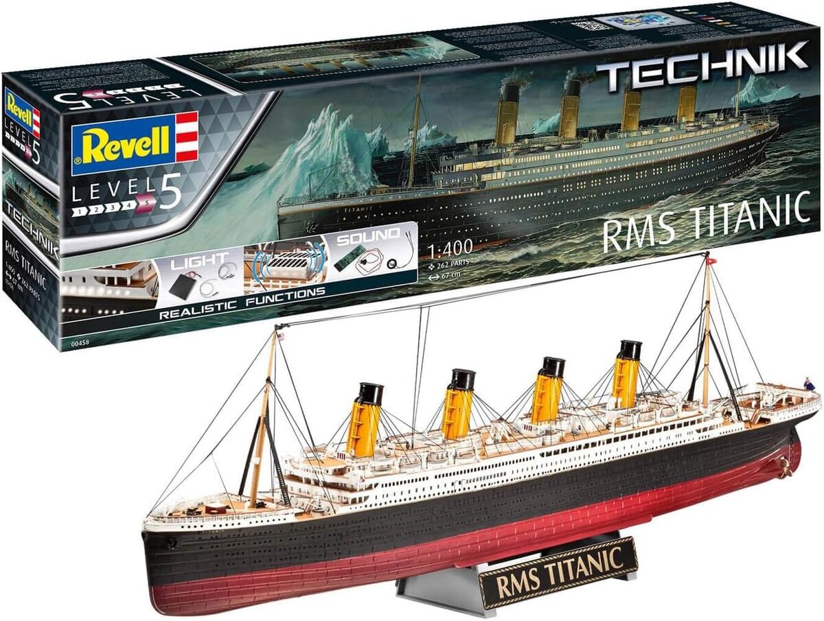 Énorme Maquette Du Titanic Hachette 1/200, Montée à La Main, état Neuf, 2 Ans De Travail
