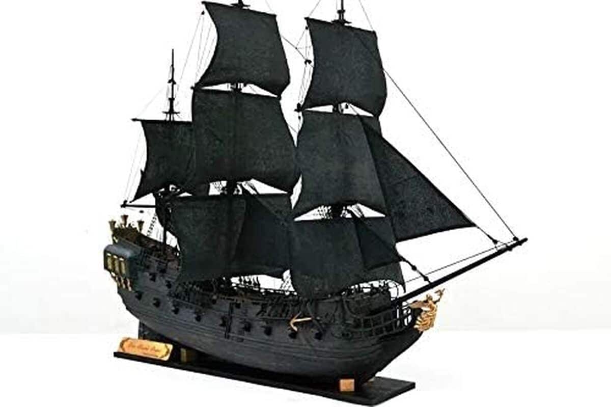 Test : maquette The Black Pearl de ZHL à l'échelle 1 : 65, version dorée