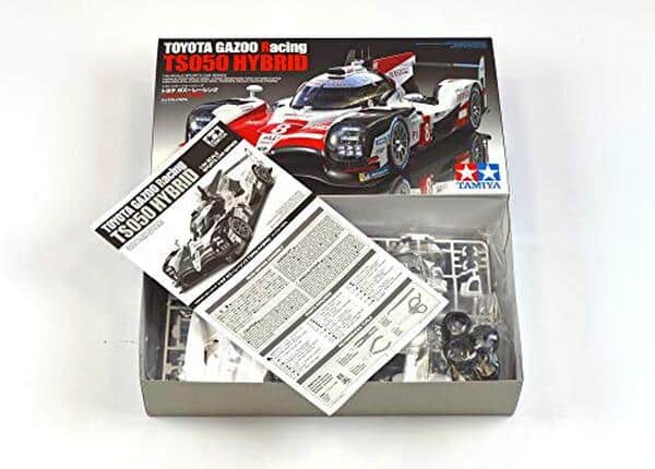 Découvrez notre test complet de la maquette Tamiya 1 : 24 Toyota G.R TS050 Hybrid : précision, détails et passion au rendez-vous