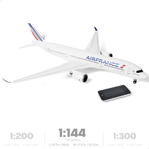 Découvrez l'incroyable expérience de vol miniature avec le modèle QIYUMOKE A350 18 : design authentique, performance et divertissement au rendez-vous pour les passionnés d'aviation et les collectionneurs.